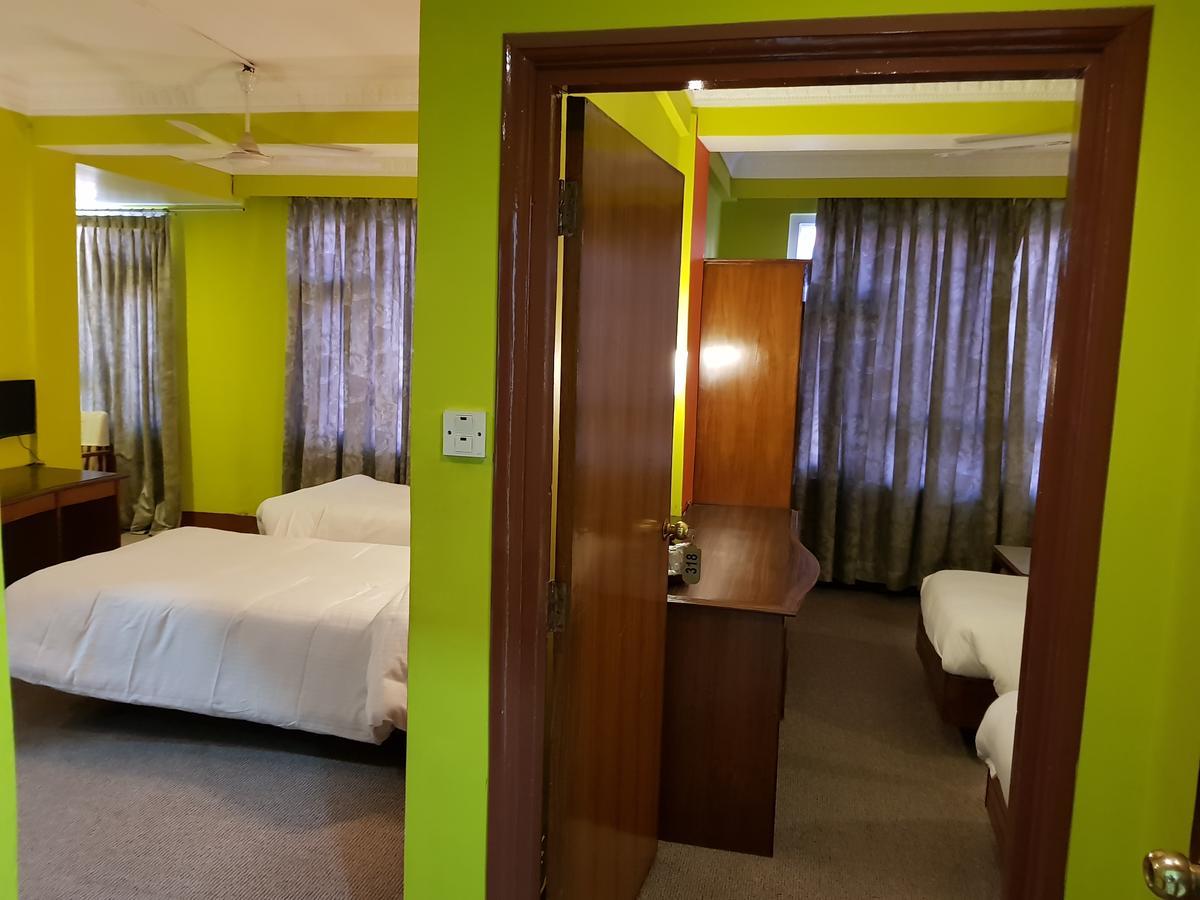 Harati Manor Inn Kathmandu Exterior foto